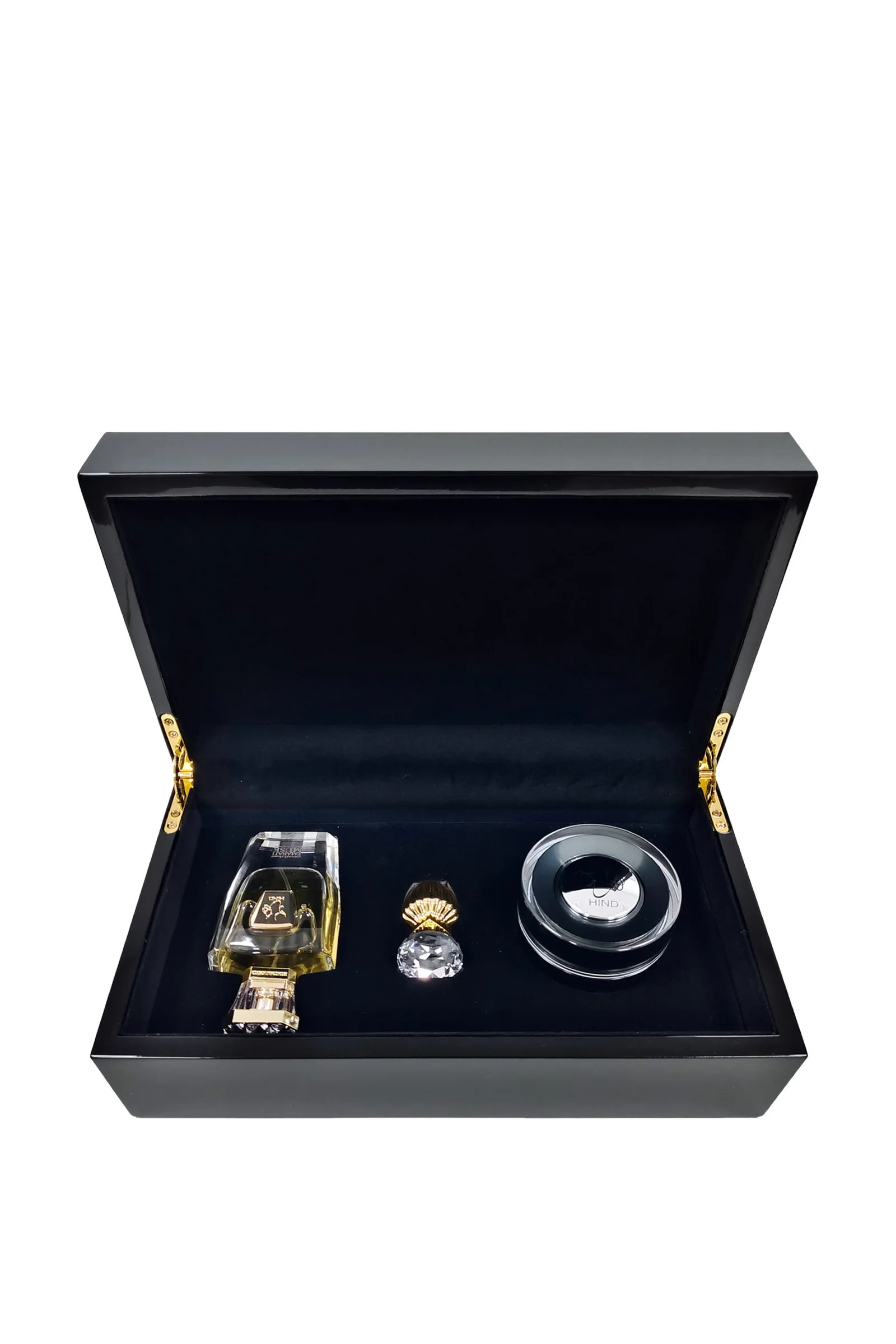 Product Photo طقم هدايا الثلاثي الإماراتي من هند العود - الصورة 1